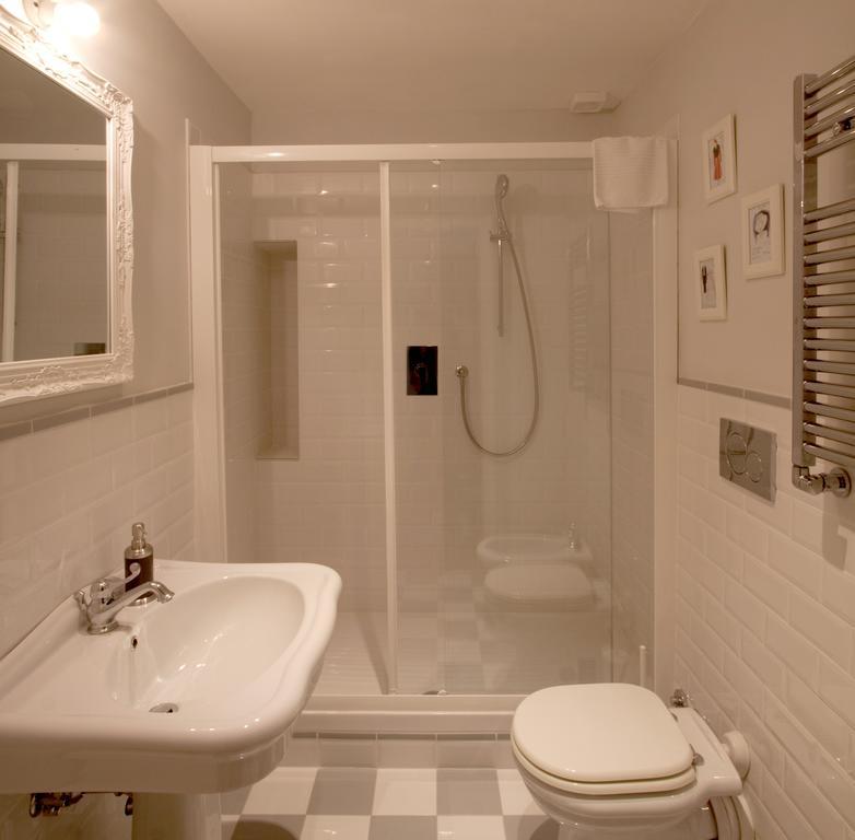 Apartment Ripa 17 Rome Bilik gambar